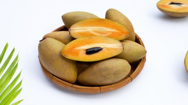 8 Manfaat Buah Sawo untuk Kesehatan Tubuh